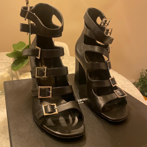 SAINT LAURENT PARIS BABIES Leather sandals - Picture 3 of 11